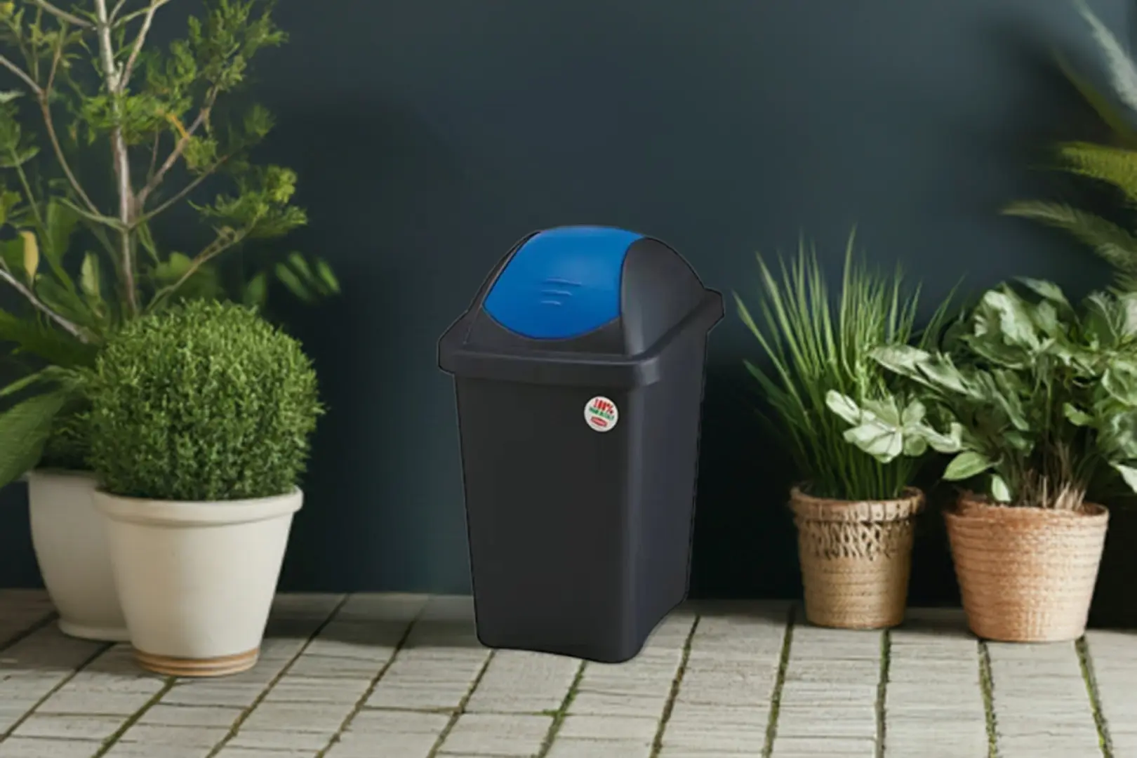 Swing-Lid Bin 30L